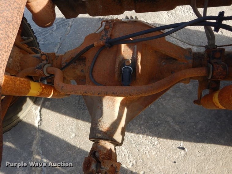 image for item DM4448 2002 Ford F450 Super Duty XL  truck cab and chassis