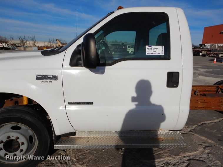 image for item DM4448 2002 Ford F450 Super Duty XL  truck cab and chassis