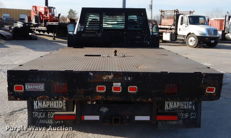 image for item DM4449 1999 Ford F550  flatbed truck