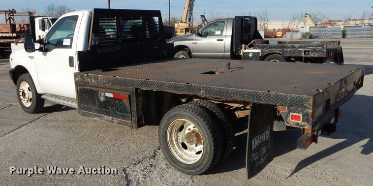 image for item DM4449 1999 Ford F550  flatbed truck