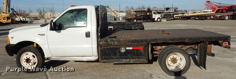 image for item DM4449 1999 Ford F550  flatbed truck