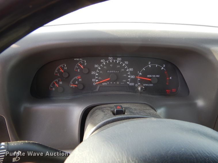 image for item DM4449 1999 Ford F550  flatbed truck