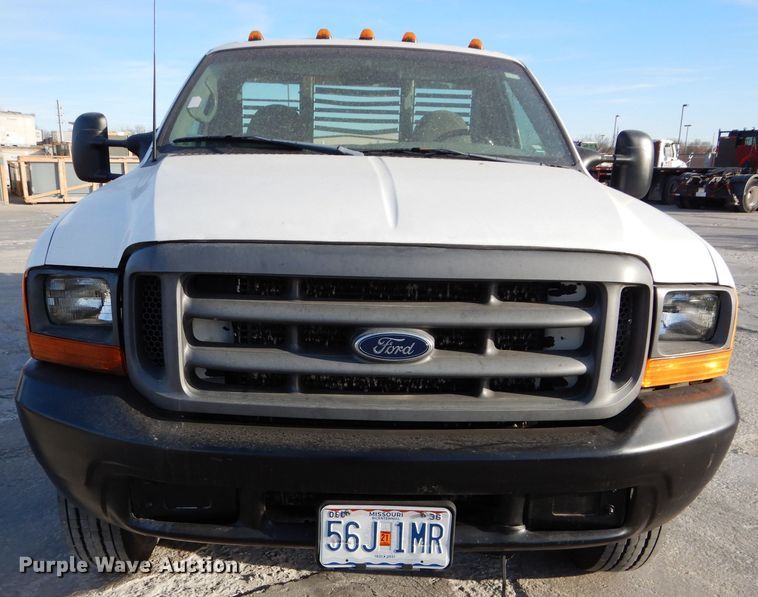 image for item DM4449 1999 Ford F550  flatbed truck