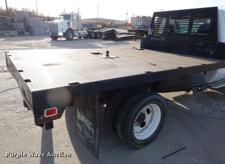 image for item DM4449 1999 Ford F550  flatbed truck