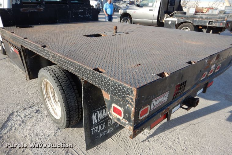 image for item DM4449 1999 Ford F550  flatbed truck