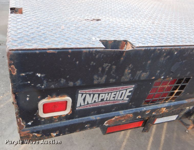 image for item DM4449 1999 Ford F550  flatbed truck