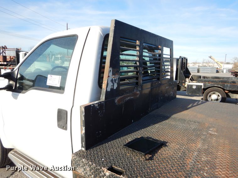 image for item DM4449 1999 Ford F550  flatbed truck