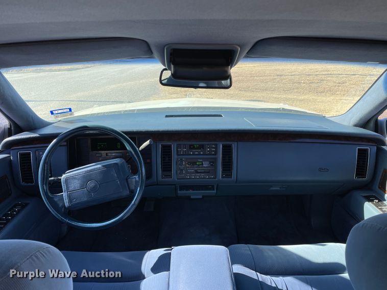 image for item DN0088 1995 Cadillac Fleetwood  limousine