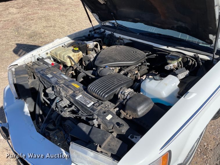 image for item DN0088 1995 Cadillac Fleetwood  limousine