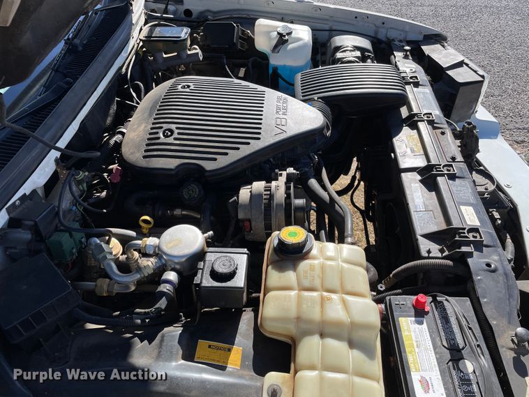 image for item DN0088 1995 Cadillac Fleetwood  limousine