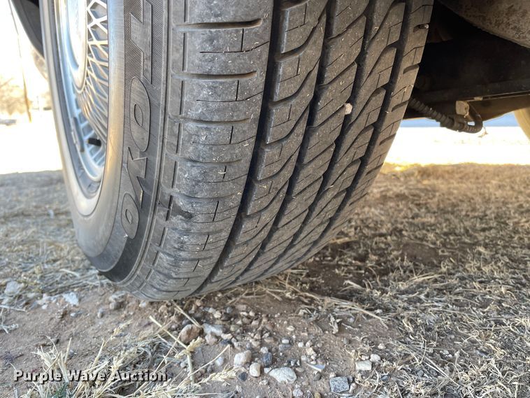 image for item DN0088 1995 Cadillac Fleetwood  limousine