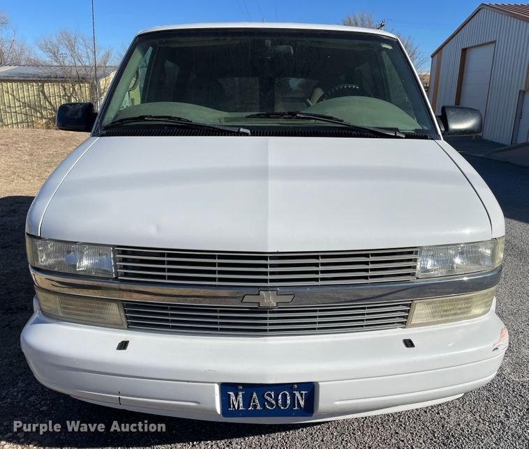 image for item DN0090 2001 Chevrolet Astro  van