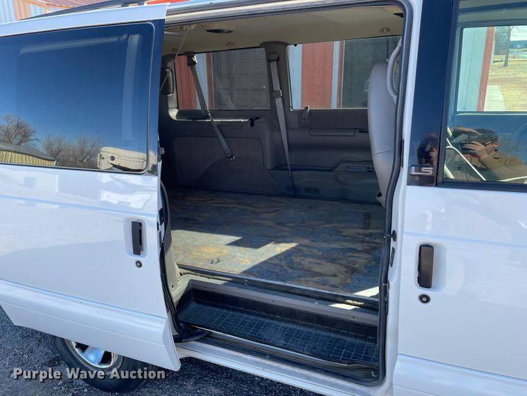 image for item DN0090 2001 Chevrolet Astro  van