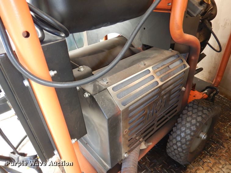 image for item DN2554 2019 Pace  Spray foam trailer