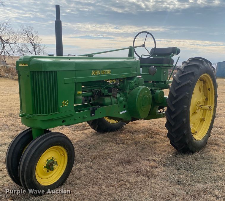 image for item IG9273 1953 John Deere 50  tractor