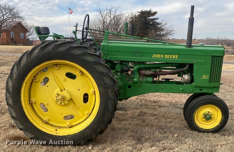 image for item IG9273 1953 John Deere 50  tractor