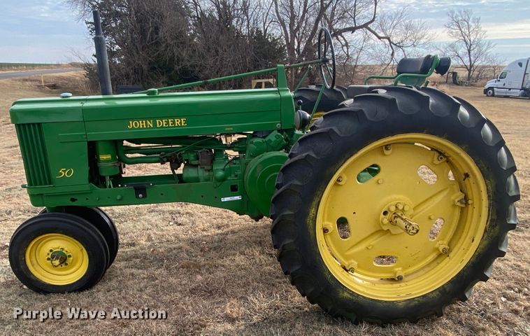 image for item IG9273 1953 John Deere 50  tractor