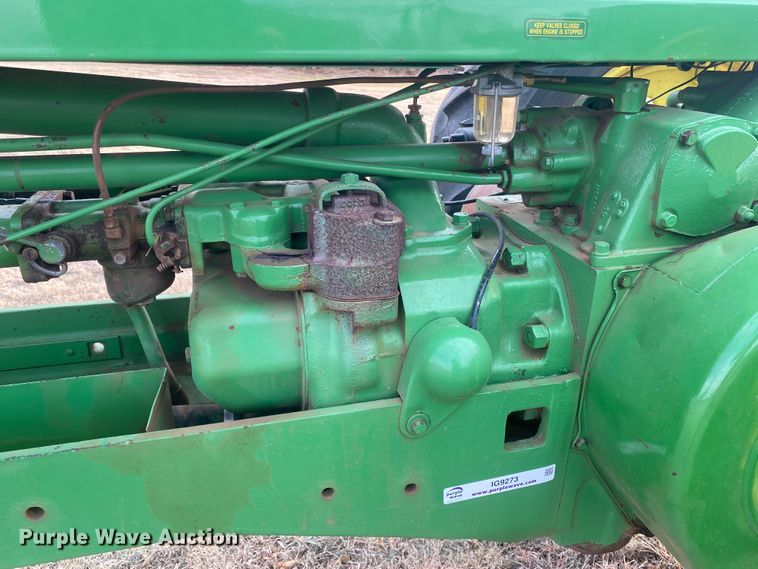 image for item IG9273 1953 John Deere 50  tractor
