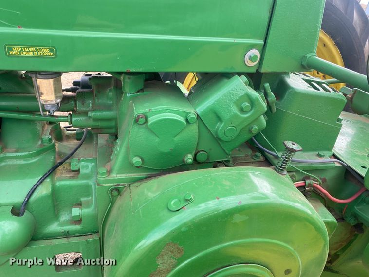 image for item IG9273 1953 John Deere 50  tractor