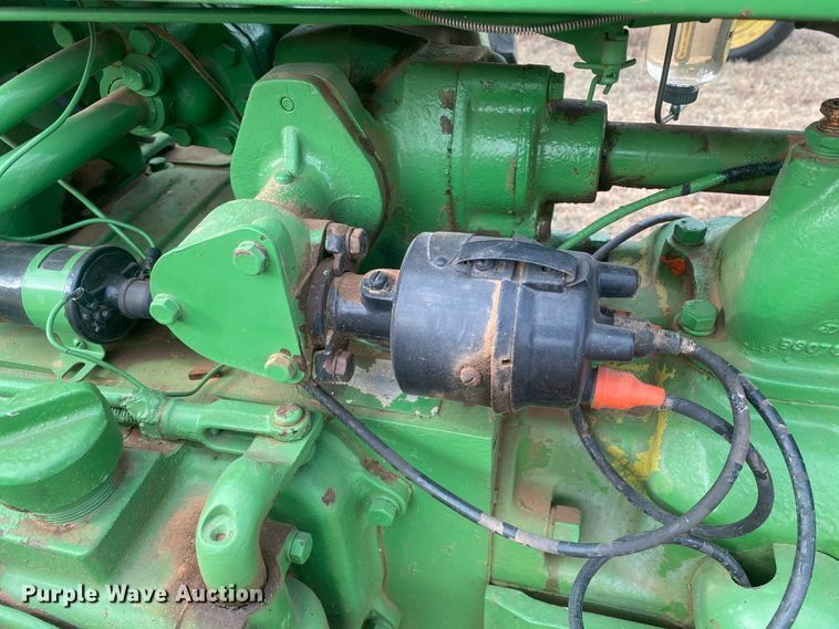 image for item IG9273 1953 John Deere 50  tractor