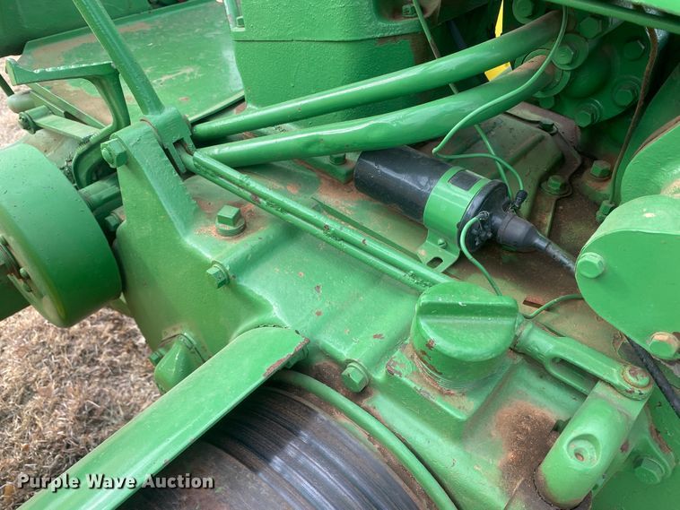image for item IG9273 1953 John Deere 50  tractor