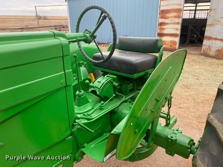 image for item IG9274 John Deere MT  tractor