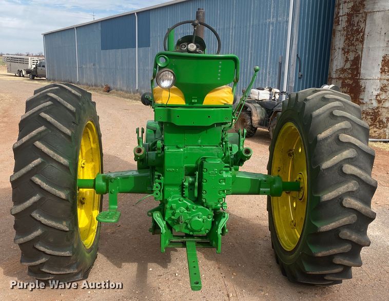 image for item IG9275 1959 John Deere 730  tractor