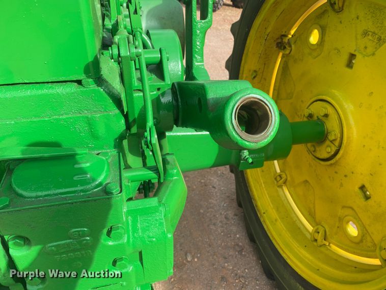 image for item IG9275 1959 John Deere 730  tractor