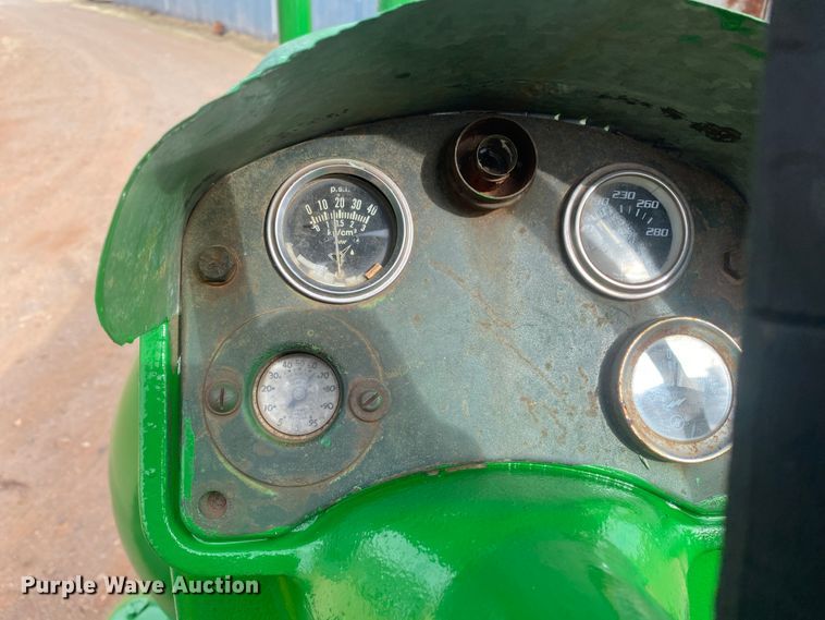 image for item IG9275 1959 John Deere 730  tractor