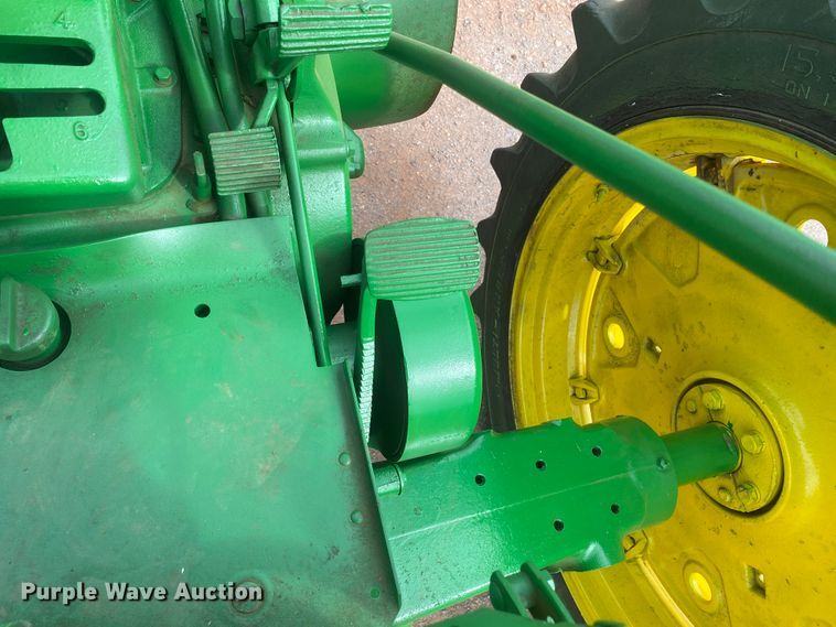 image for item IG9275 1959 John Deere 730  tractor