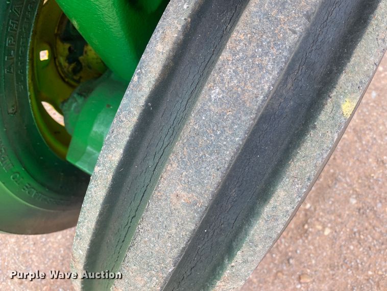 image for item IG9275 1959 John Deere 730  tractor