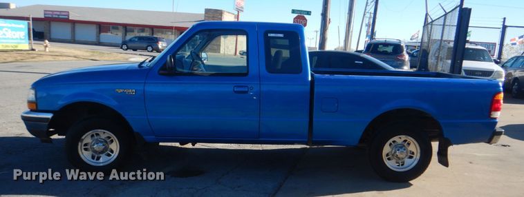 image for item IG9502 1998 Ford Ranger  SuperCab pickup truck