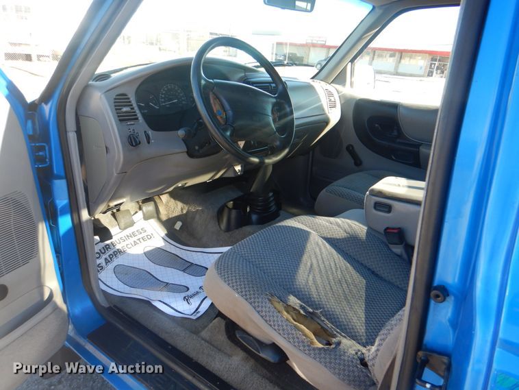 image for item IG9502 1998 Ford Ranger  SuperCab pickup truck