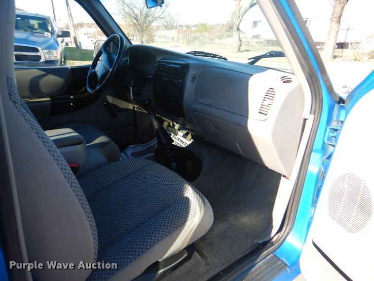 image for item IG9502 1998 Ford Ranger  SuperCab pickup truck