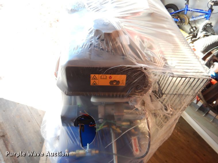 image for item IH9102 Quincy QPG-7.5  air compressor