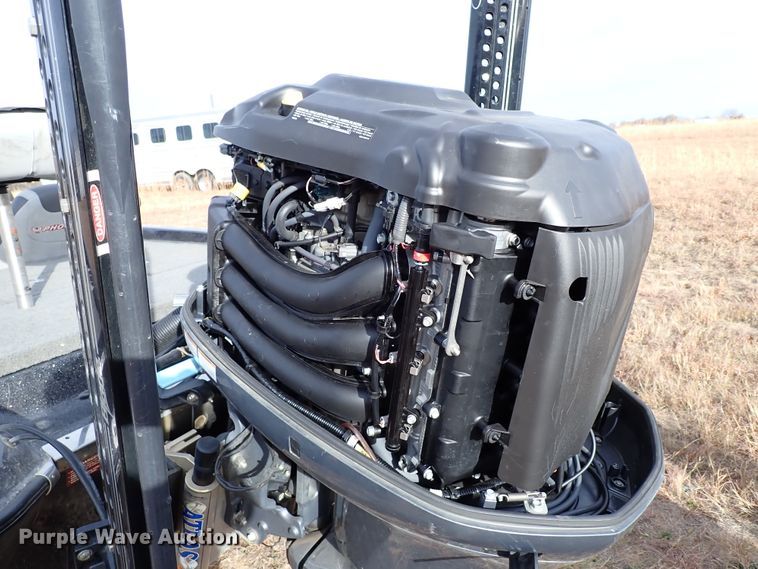 image for item IS9270 2019 Phoenix 721 PRO XP  boat