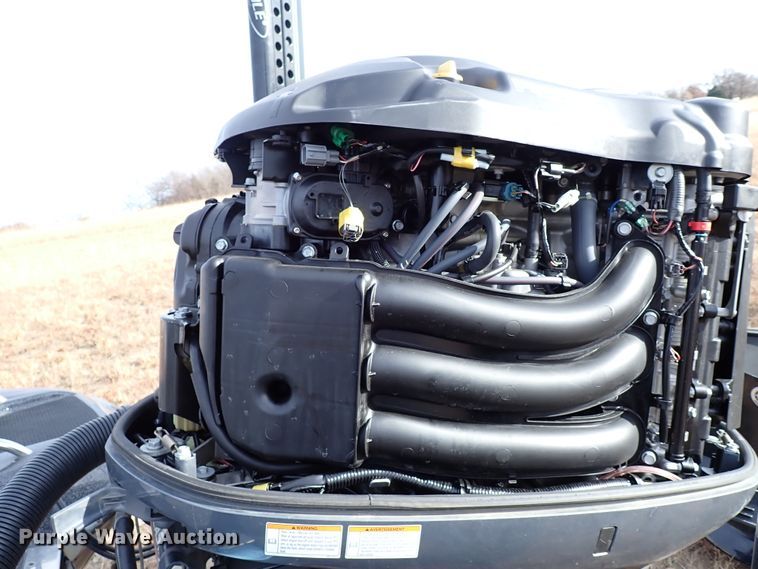 image for item IS9270 2019 Phoenix 721 PRO XP  boat