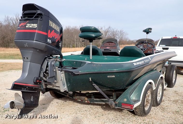 image for item IS9271 2002 Ranger 520VX  boat