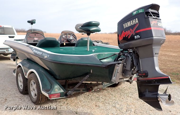 image for item IS9271 2002 Ranger 520VX  boat