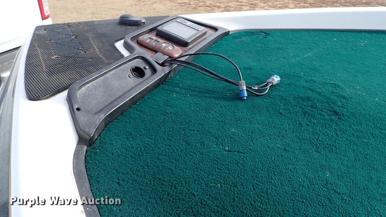 image for item IS9271 2002 Ranger 520VX  boat