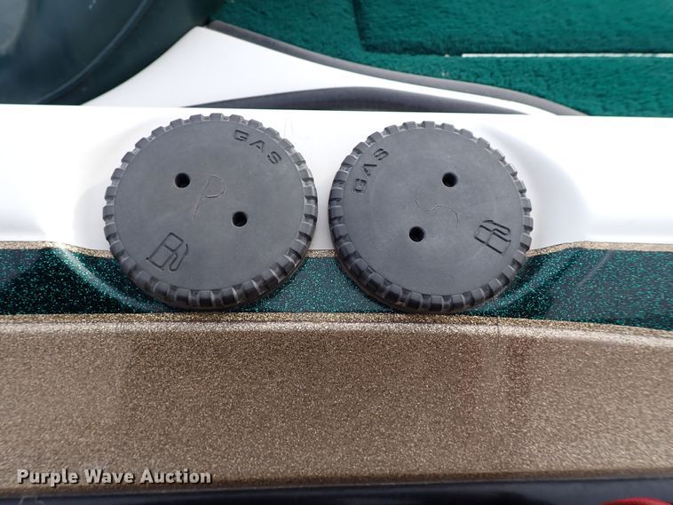 image for item IS9271 2002 Ranger 520VX  boat