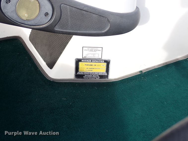 image for item IS9271 2002 Ranger 520VX  boat
