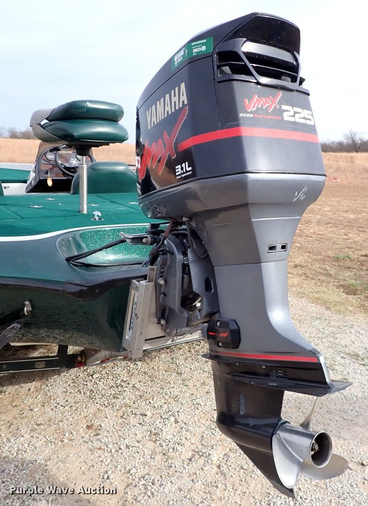 image for item IS9271 2002 Ranger 520VX  boat