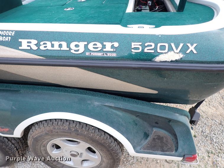 image for item IS9271 2002 Ranger 520VX  boat