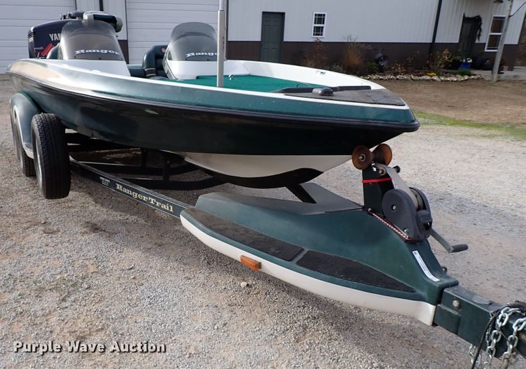 image for item IS9271 2002 Ranger 520VX  boat