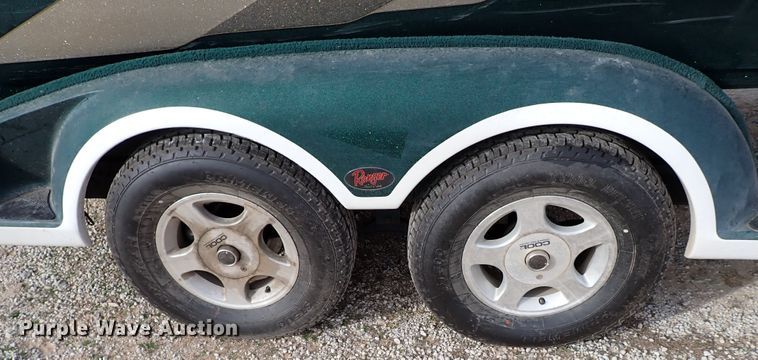 image for item IS9271 2002 Ranger 520VX  boat