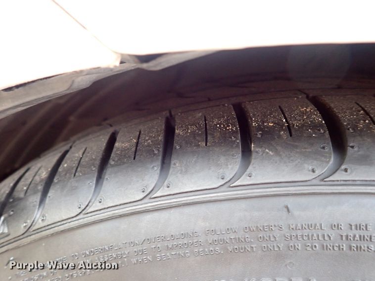 image for item IS9279 2004 Nissan 350Z  convertible