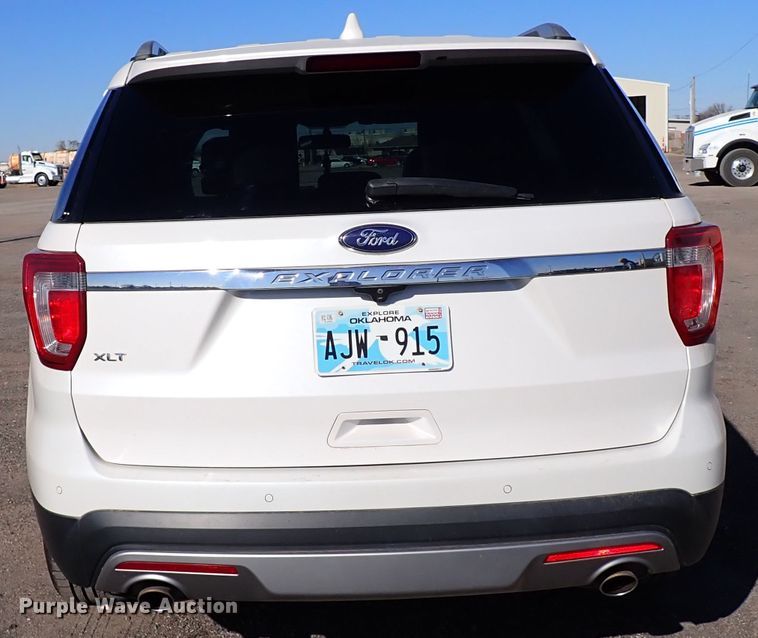 image for item IS9291 2017 Ford Explorer XLT  SUV