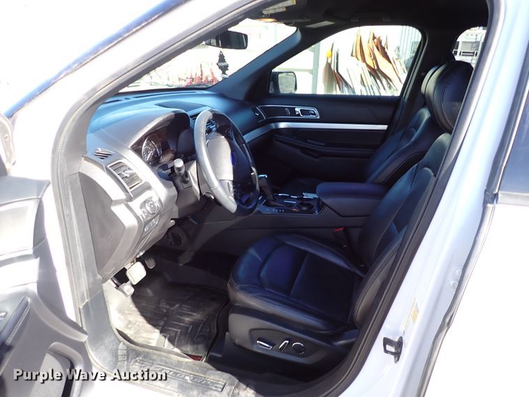 image for item IS9291 2017 Ford Explorer XLT  SUV