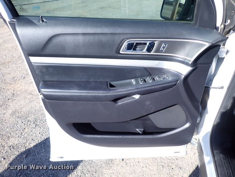 image for item IS9291 2017 Ford Explorer XLT  SUV